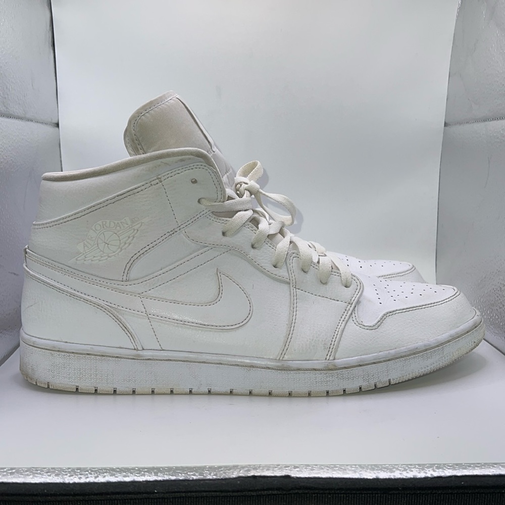 Nike Air Jordan One 1 Mid Triple White High Top Shoes Sneakers Mens Size 16